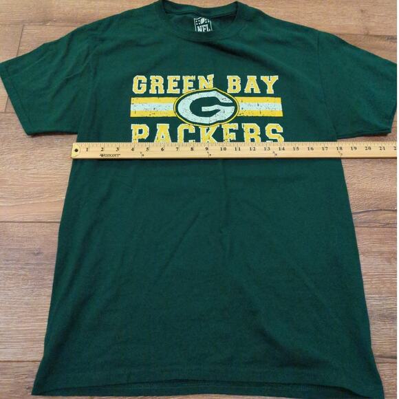 NFL Green Bay Packers Men's Medium Short Sleeve Shirt Wisconsin Green Football - Picture 5 of 6